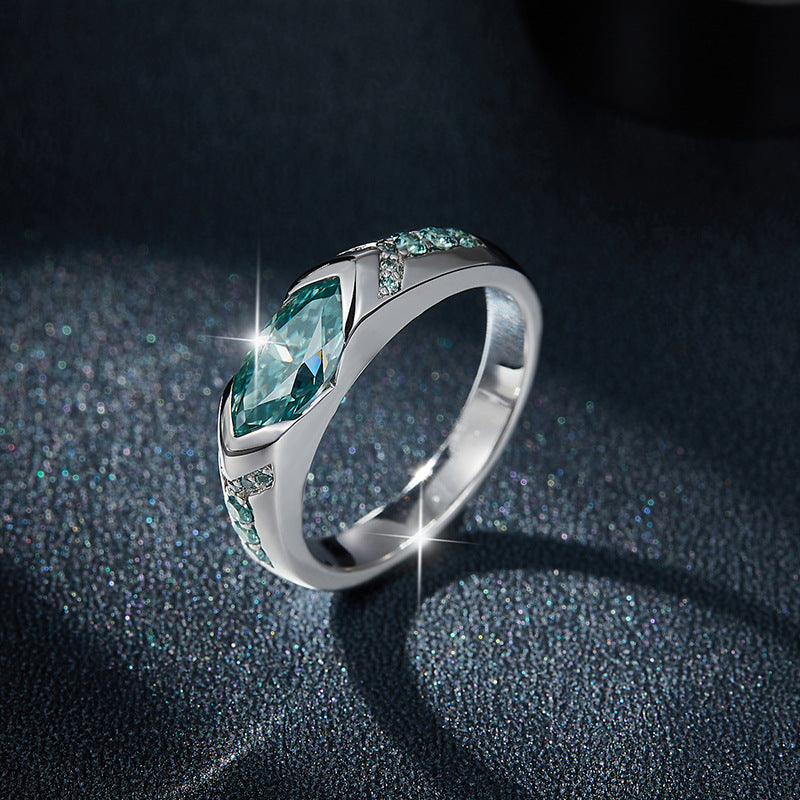 "Rome" 1ct Ice Blue Moissanite Ring