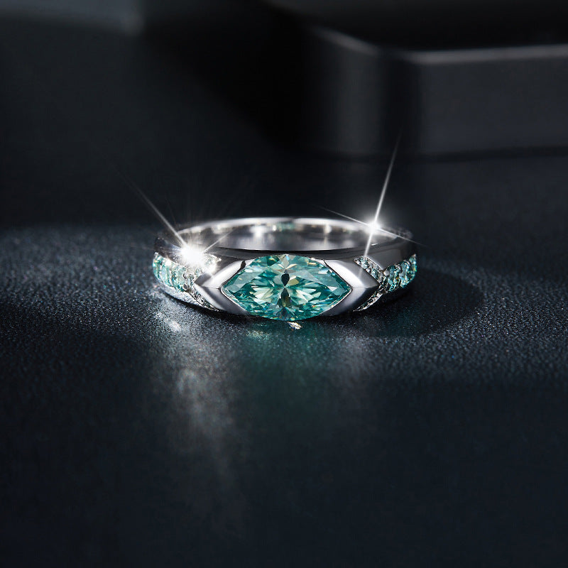 "Rome" 1ct Ice Blue Moissanite Ring