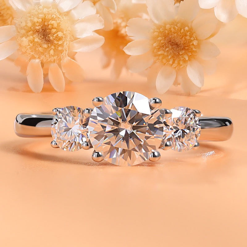 “Coconut" 1.6ct Round Cut Moissanite Ring S925