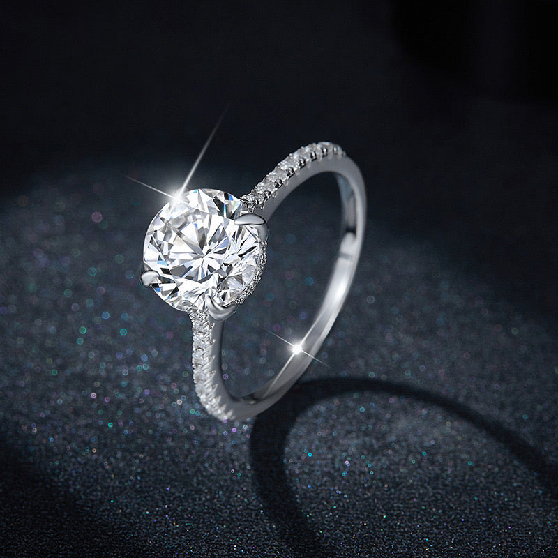 "Lola" 1/2/3/4ct Round Cut Moissanite Ring S925