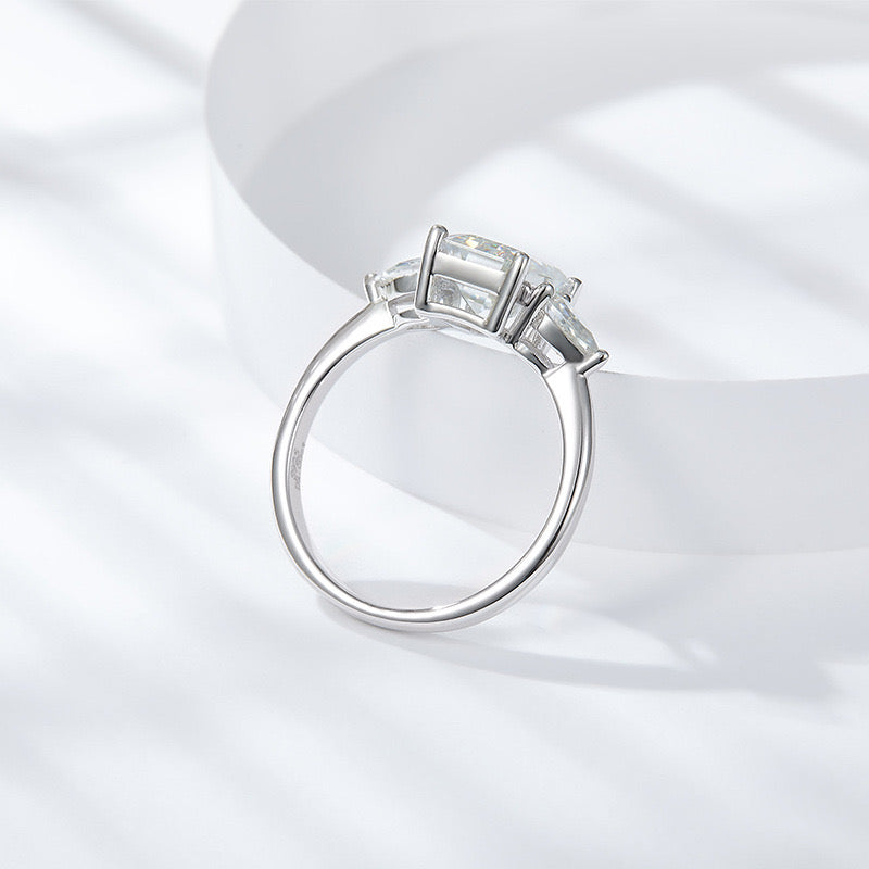 "Sia" 2ct Emerald Cut Moissanite Ring S925
