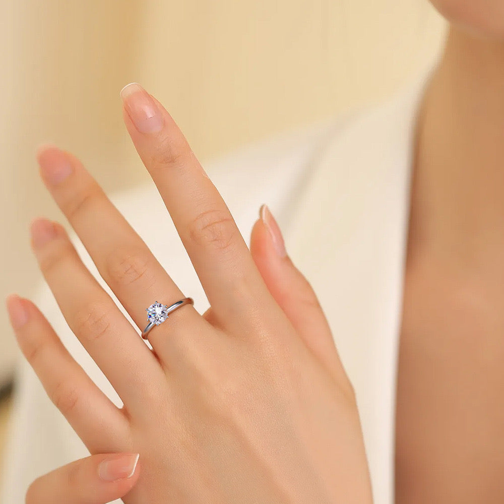"Poly" 1ct runder Moissanitring S925