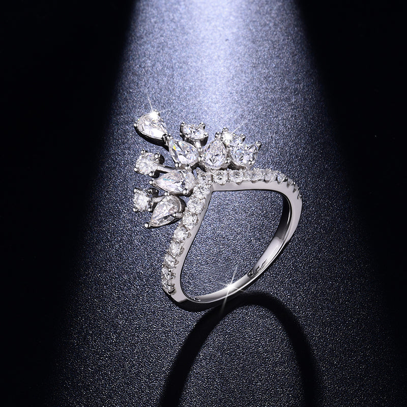 "Kelly" 2.9ct Moissanite Band S925