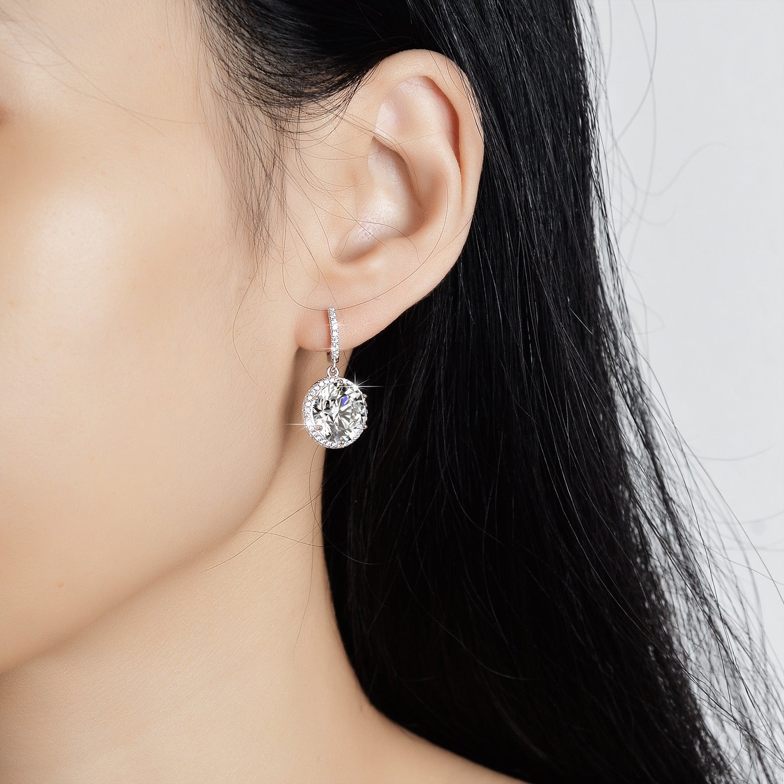 "Tessa" 5ct Rould Halo Moissanite Earrings S925