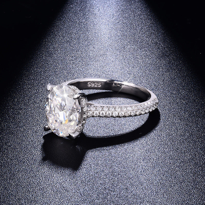 "Stella" 3ct ovaler Moissanit Ehering S925