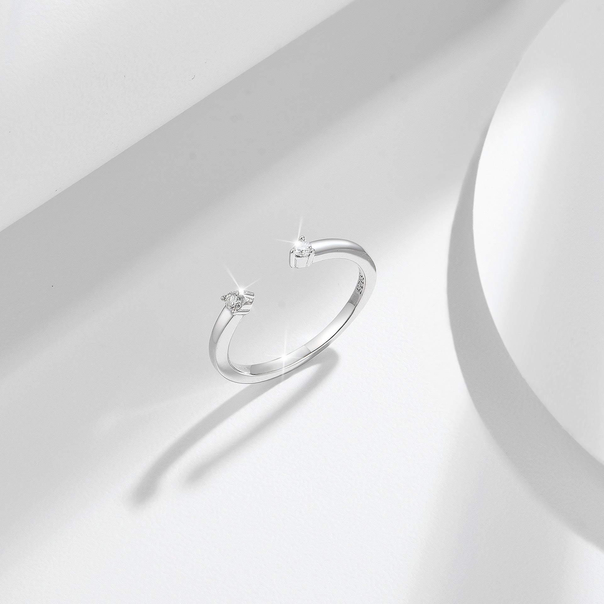 "Wen" Moissanite Offener Ehering S925
