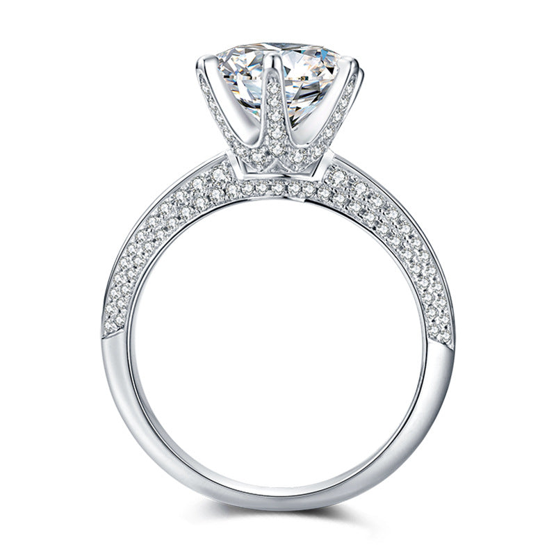 "Zoe" Round Cut Moissanite Ring