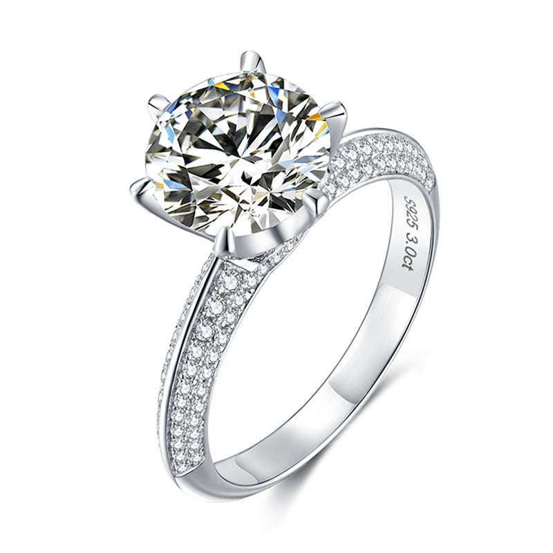 "Zoe" Round Cut Moissanite Ring