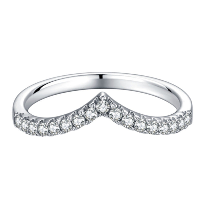 V-förmiger französischer Pavé-Diamantring