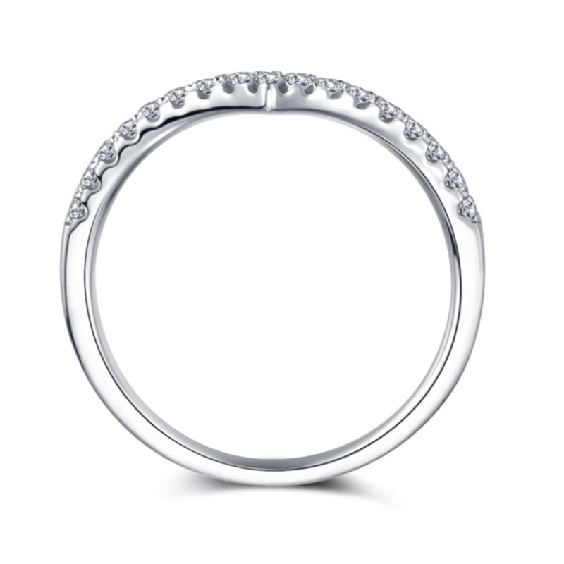 V-förmiger französischer Pavé-Diamantring
