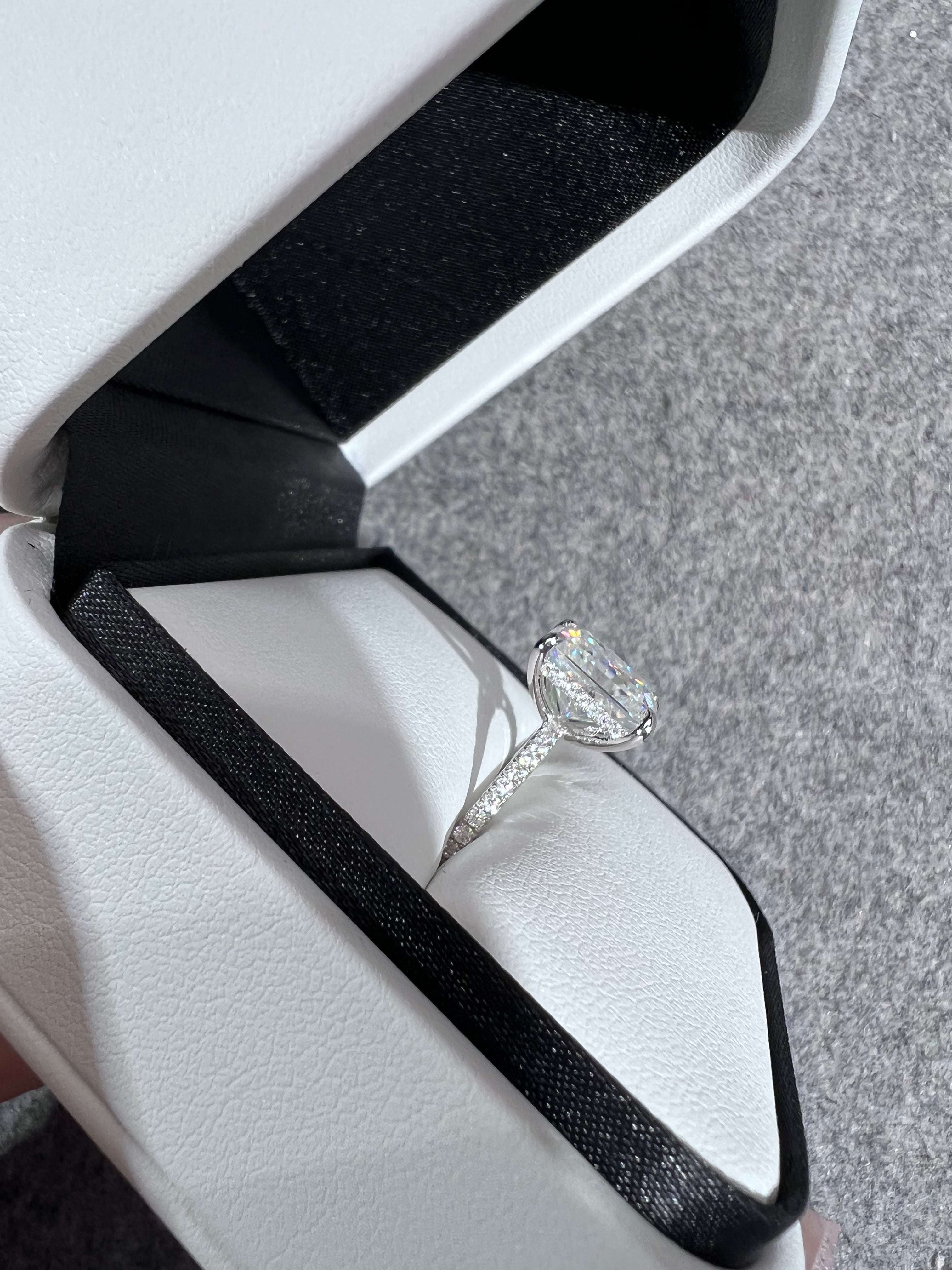 Pre ‘’Winter"Cushion Cut 5ct Moissanite Ring