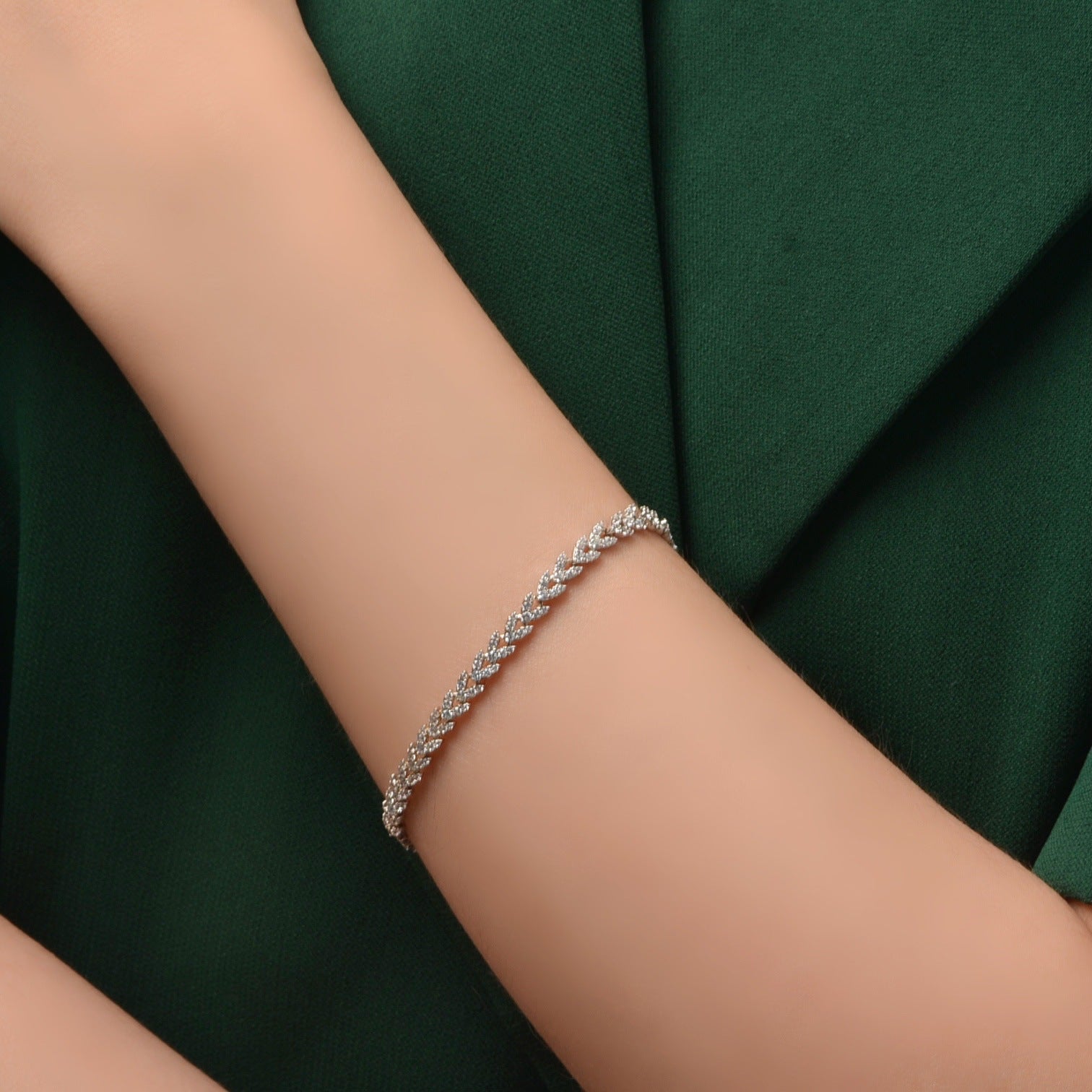 “Feather" Zircon Bracelet