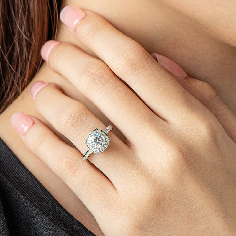 "Snow White"1ct HW Classic Engagement Ring
