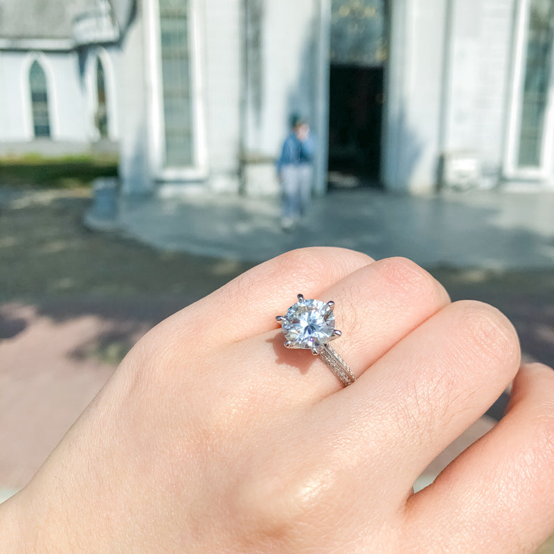 „Zoe“ Moissanitring im Rundschliff