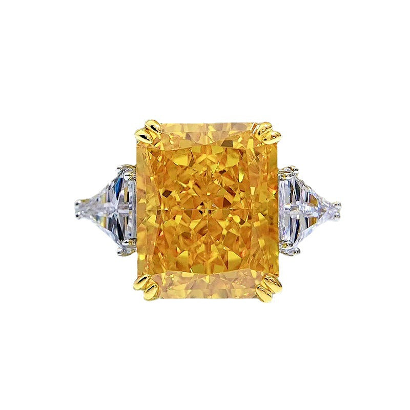 "Sunny" High Carbon Diamond Ring