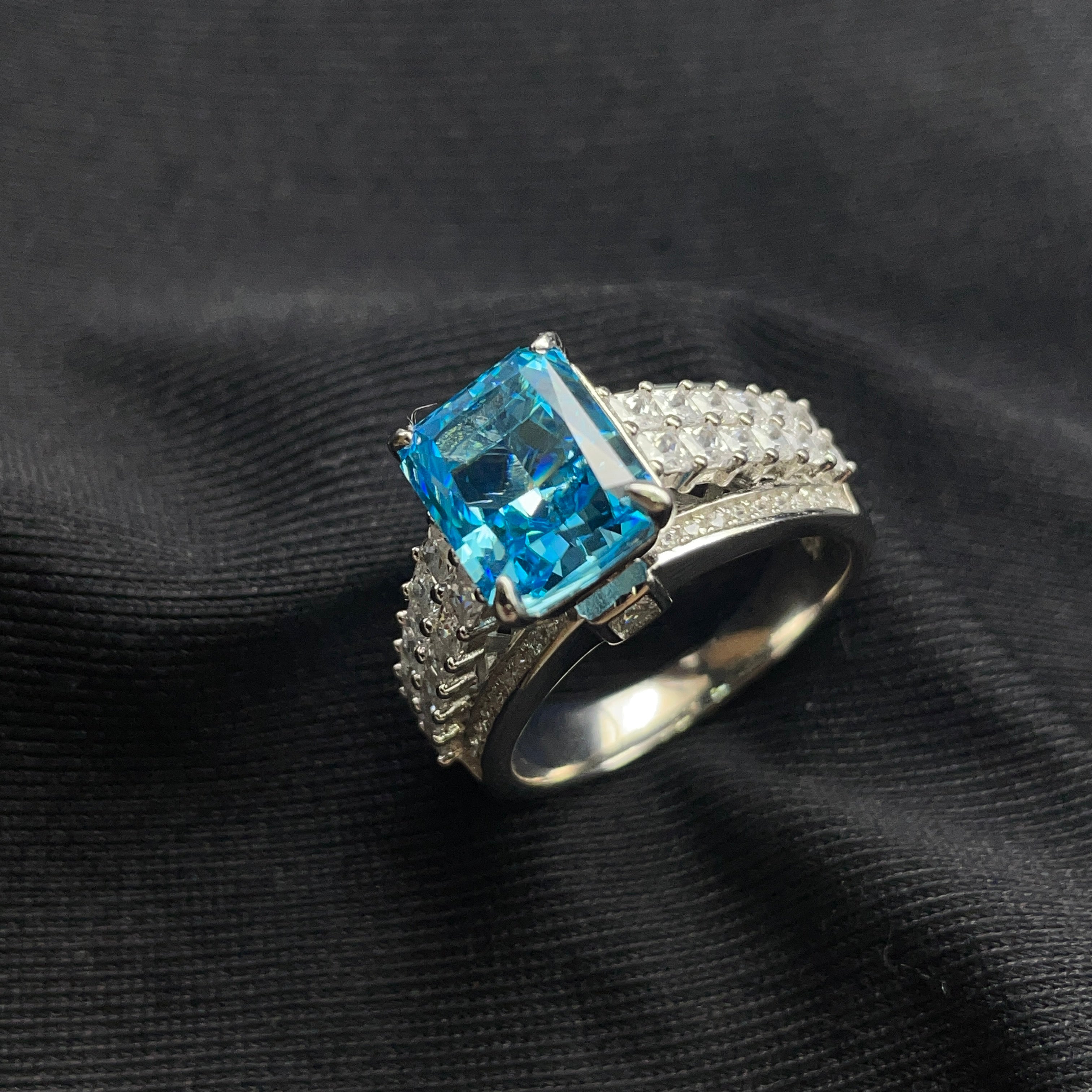 "Mello" 7.5ct High Carbon Diamond Ring